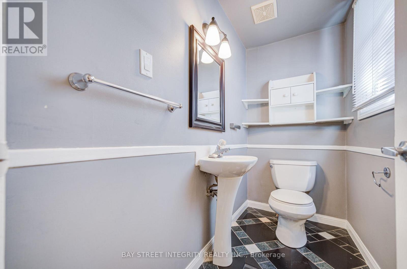 19 Robinson Avenue Property Photo 26