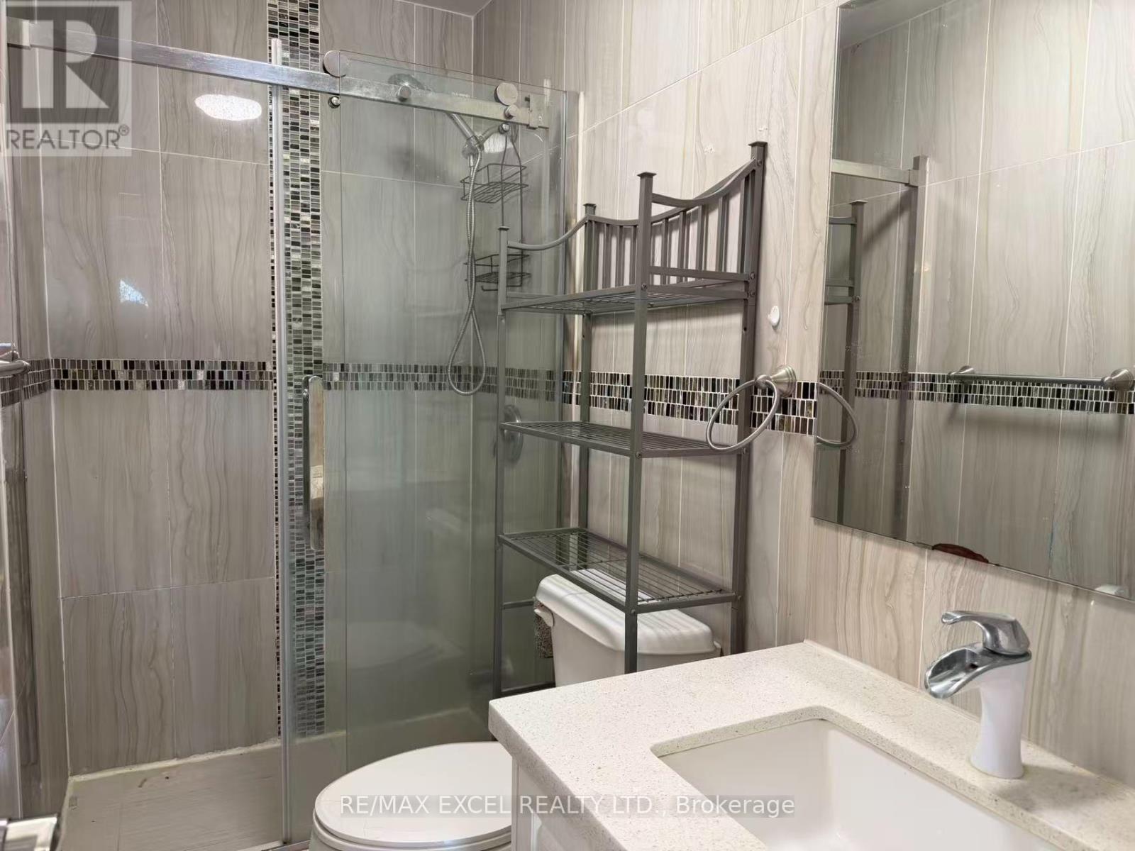 Upper - 56 Leafield Drive Property Photo 16
