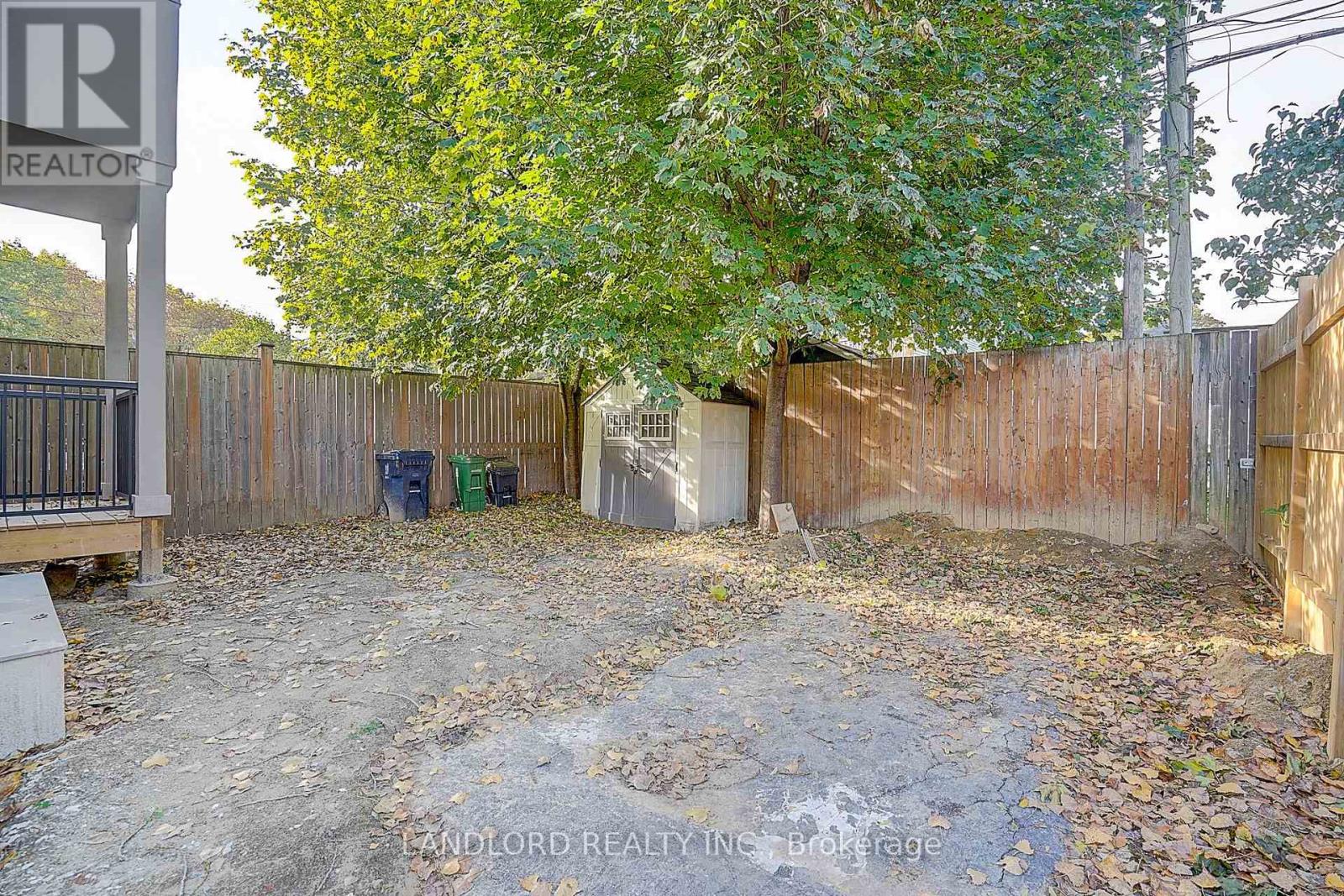 Unit 4 - 1344 Pape Avenue Property Photo 5
