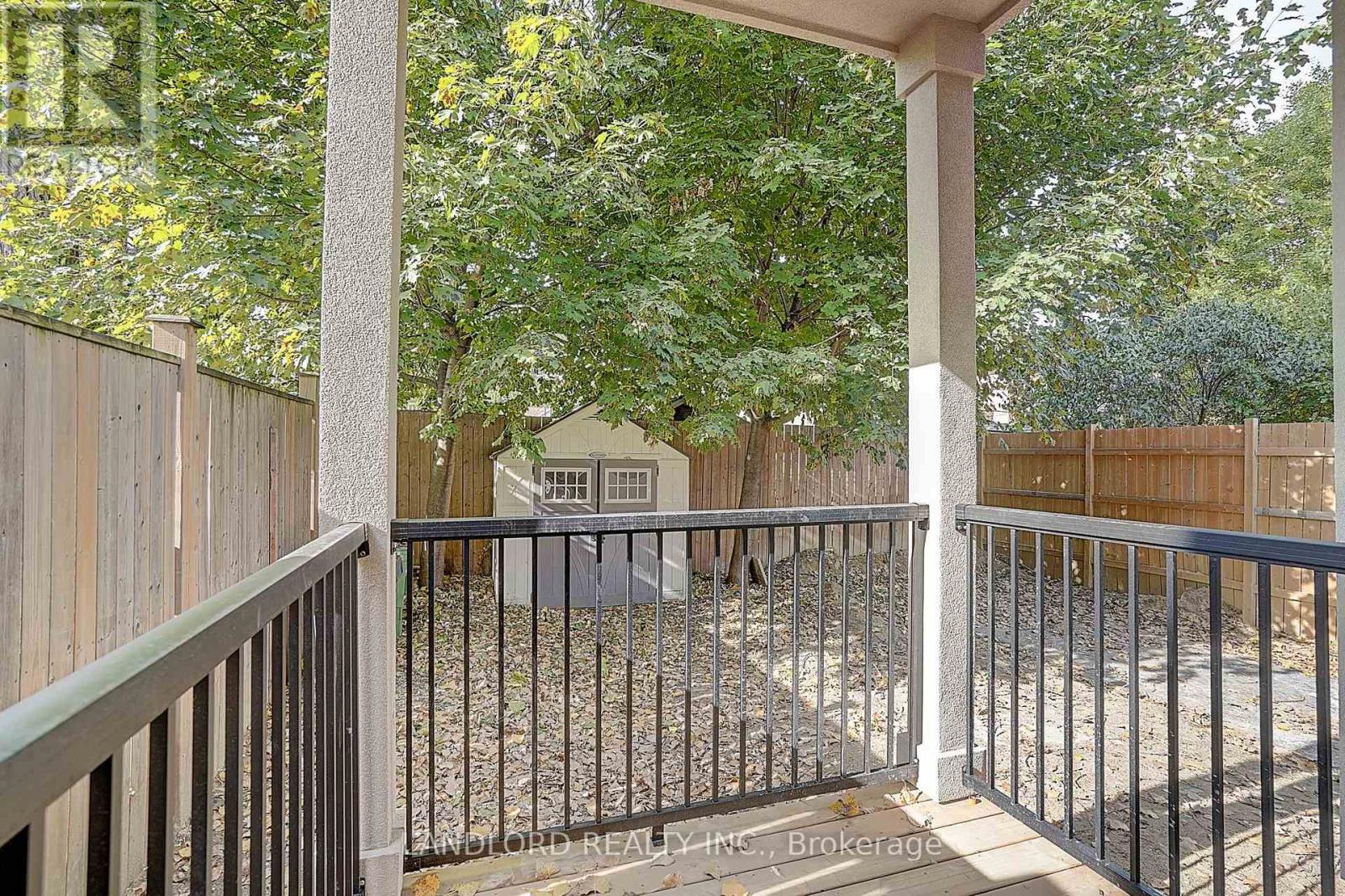 Unit 4 - 1344 Pape Avenue Property Photo 22