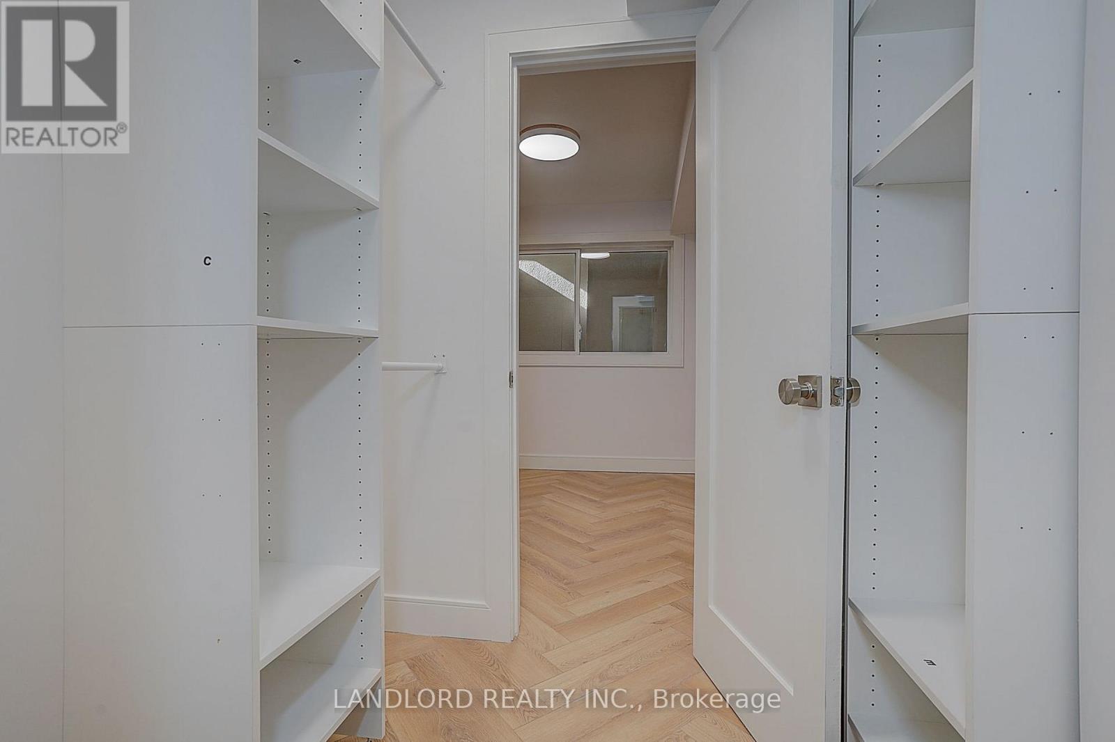 Unit 4 - 1344 Pape Avenue Property Photo 37