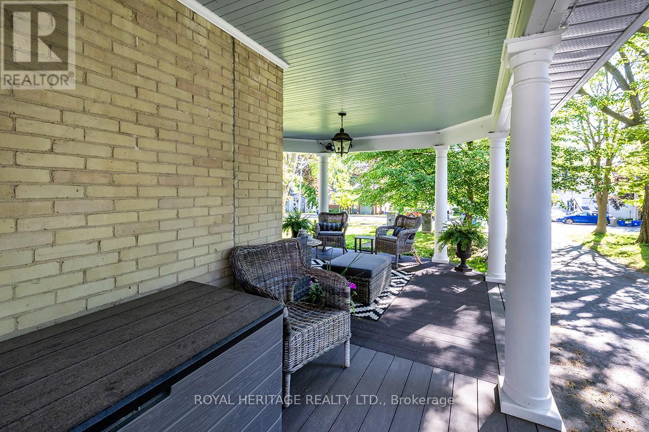 220 Cochrane Street Property Photo 7
