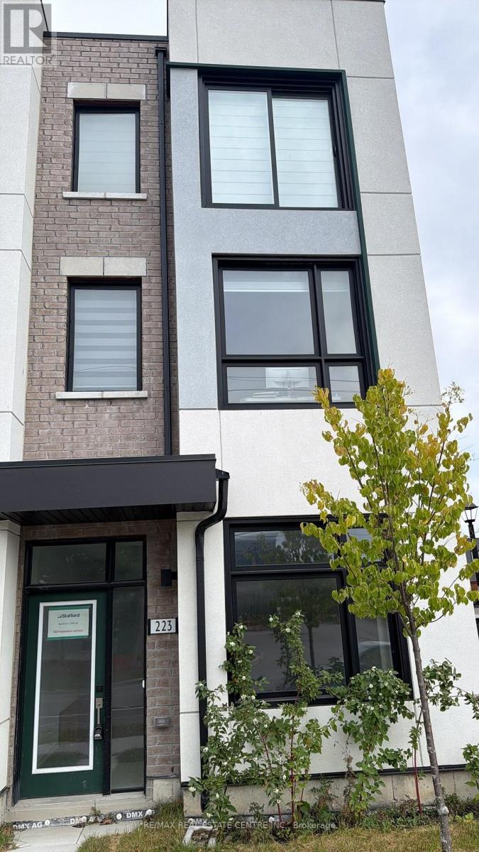 223 Monarch Avenue Property Photo 8