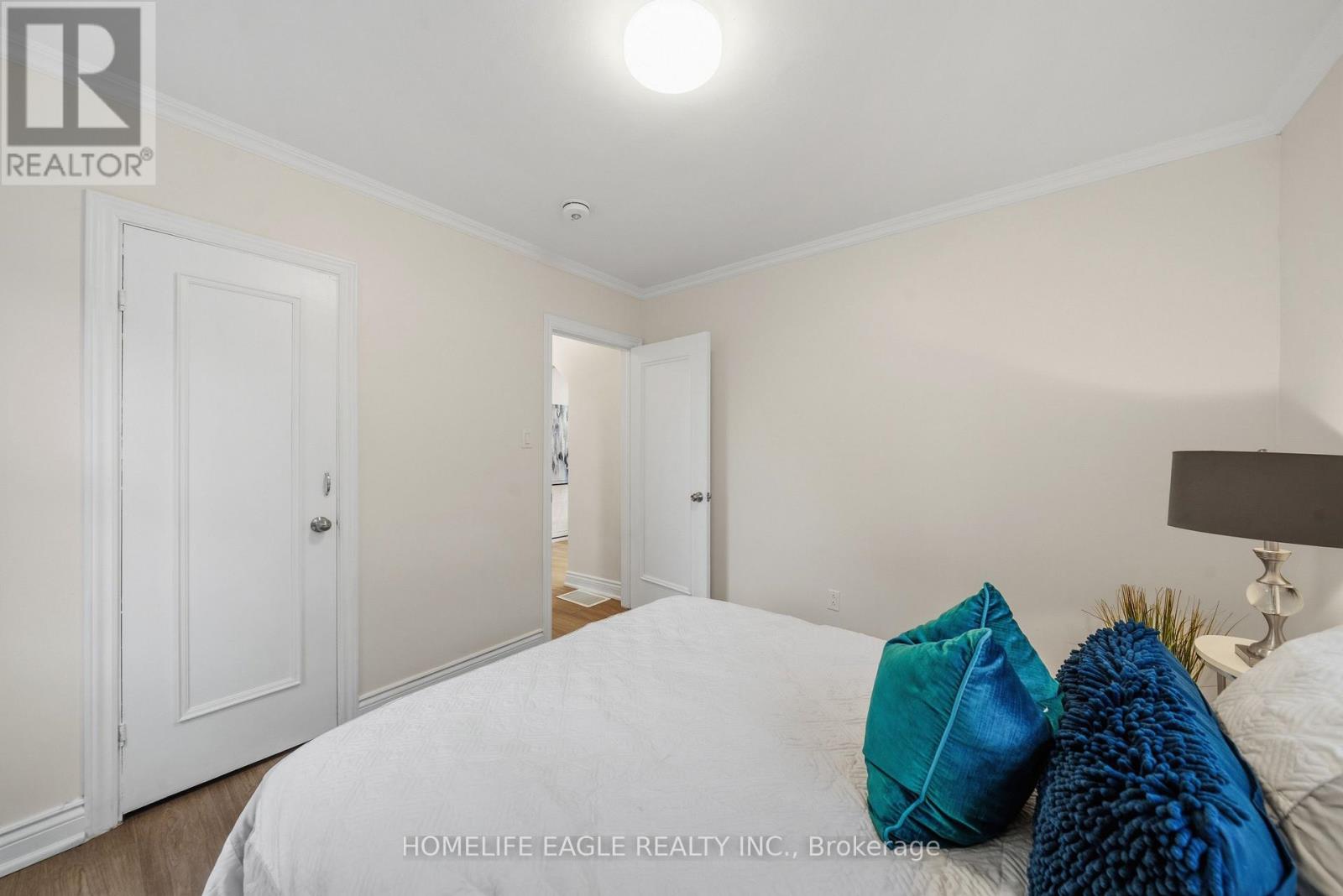 82 Scarborough Heights Boulevard Property Photo 9