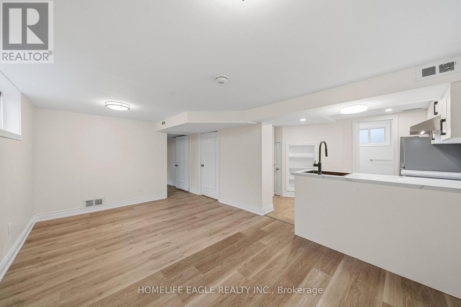 82 Scarborough Heights Boulevard Property Photo 16