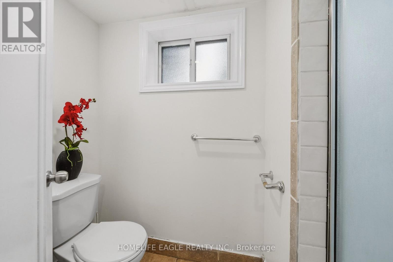 82 Scarborough Heights Boulevard Property Photo 20