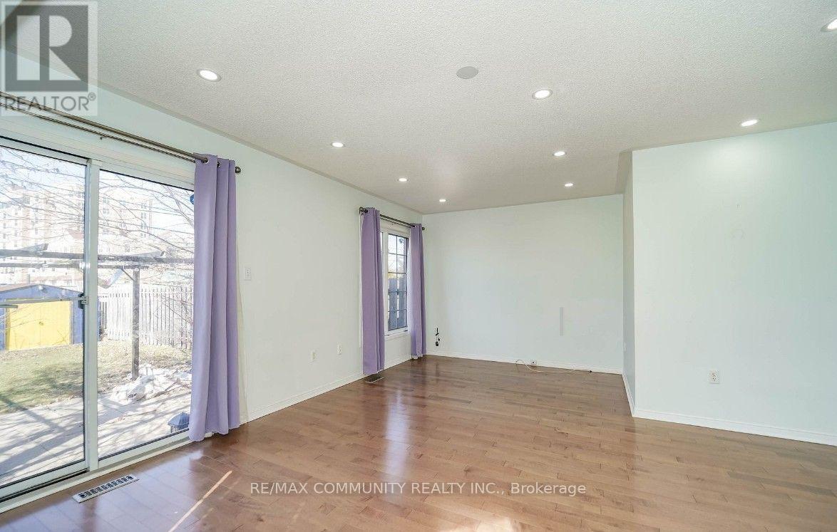 2 Oglevie Drive Property Photo 6