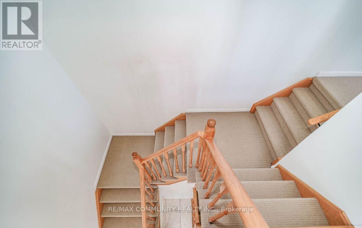 2 Oglevie Drive Property Photo 13