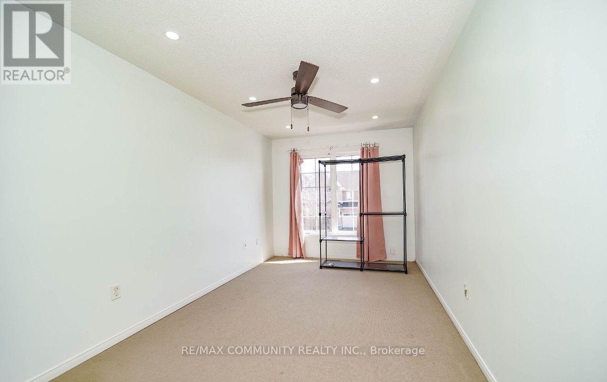 2 Oglevie Drive Property Photo 18