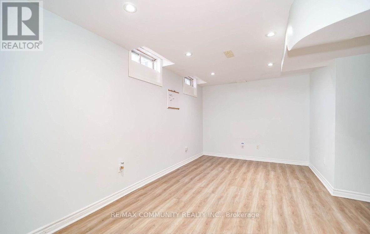 2 Oglevie Drive Property Photo 25