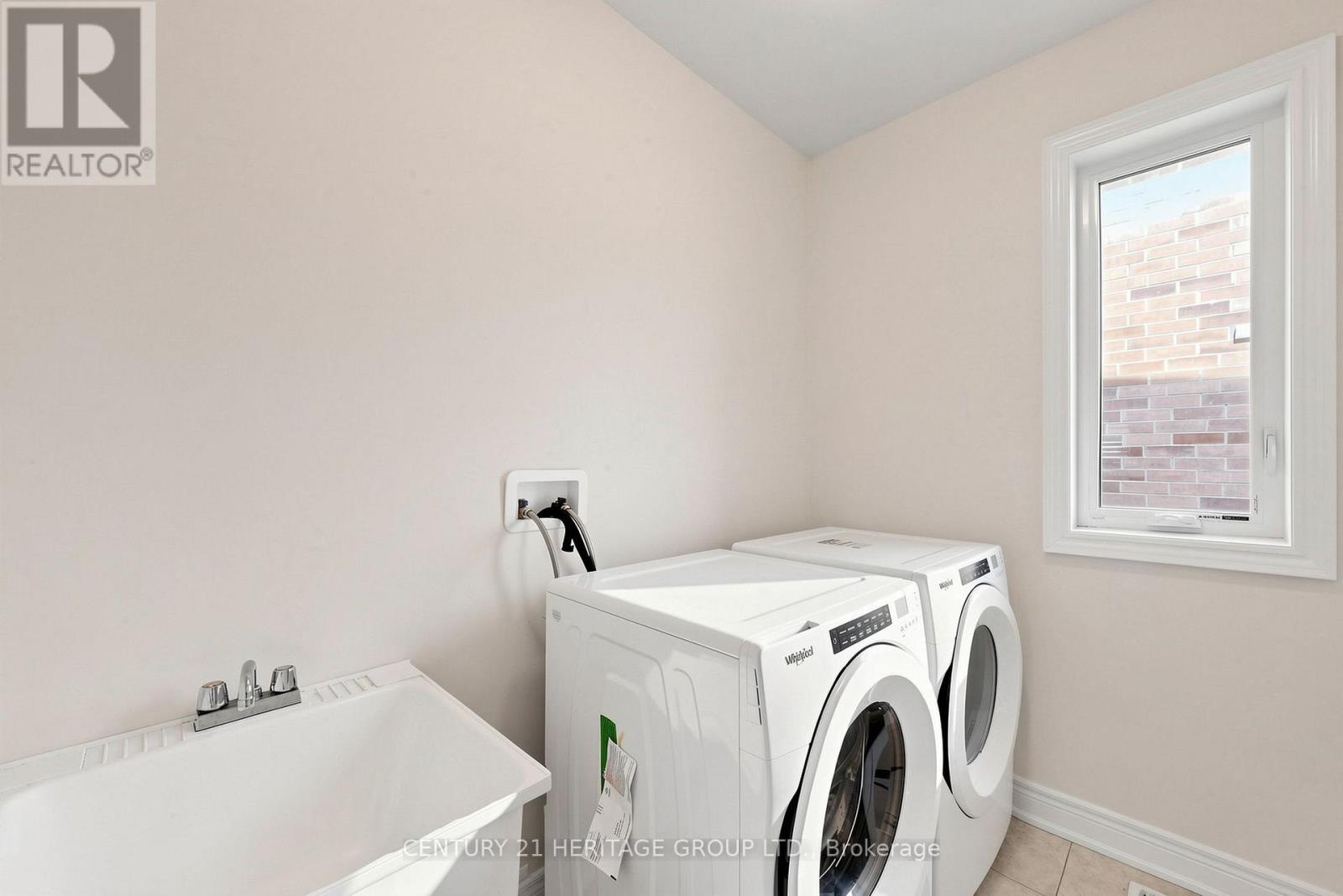 34 Micklefield Avenue Property Photo 33
