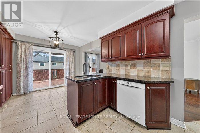8 Vail Meadows Crescent Property Photo 11
