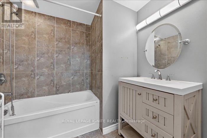 8 Vail Meadows Crescent Property Photo 37