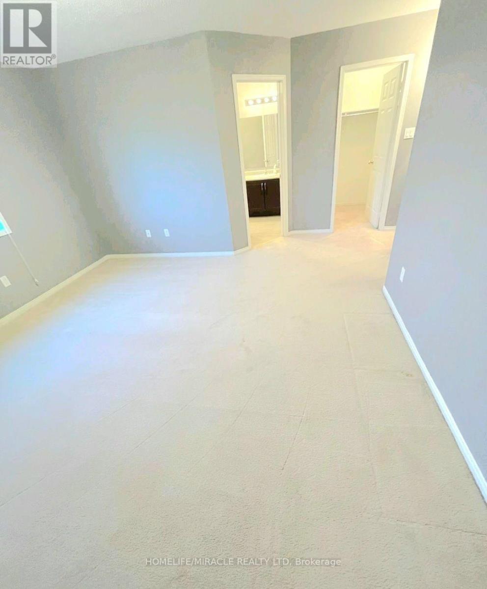 857 Taggart Crescent Property Photo 5