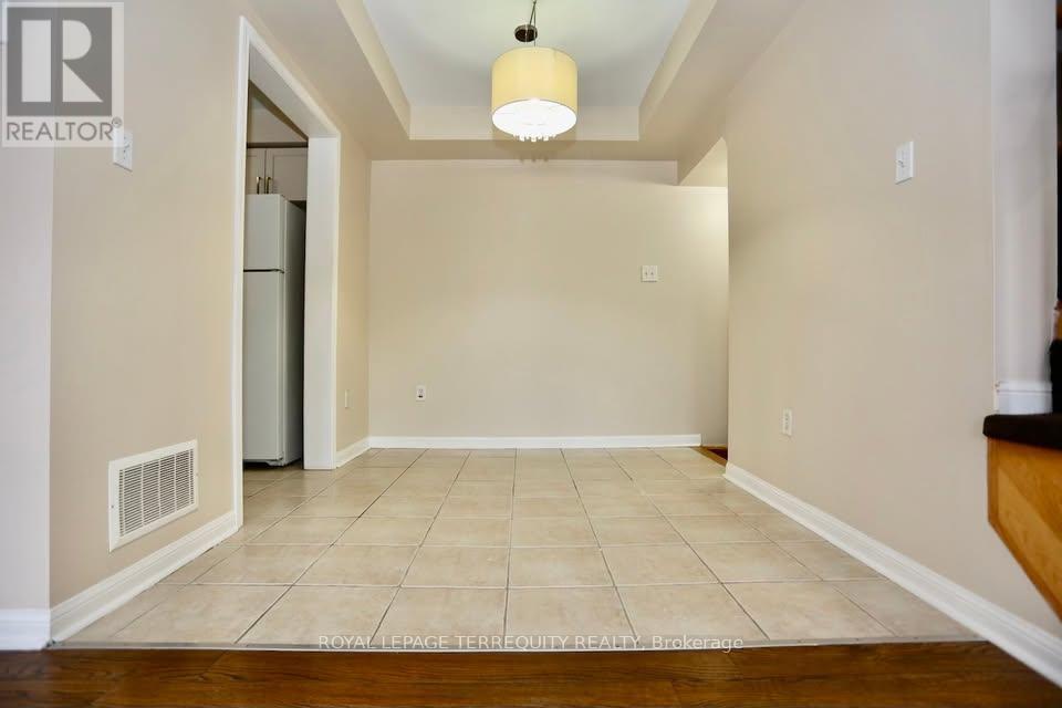 8834 Sheppard Avenue E Property Photo 11
