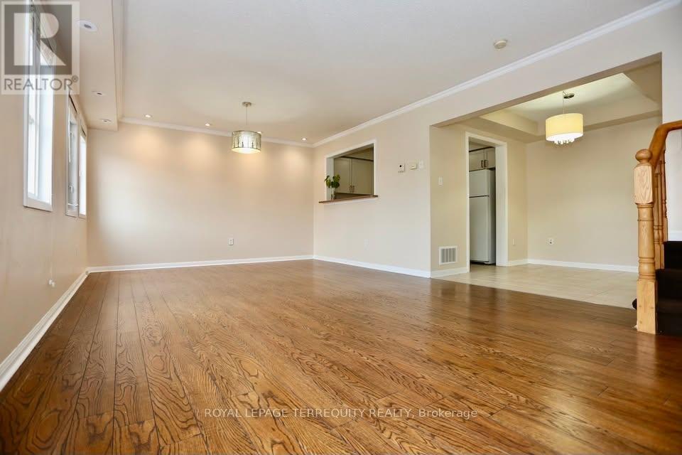 8834 Sheppard Avenue E Property Photo 15