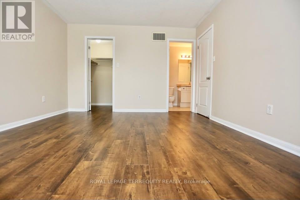 8834 Sheppard Avenue E Property Photo 16