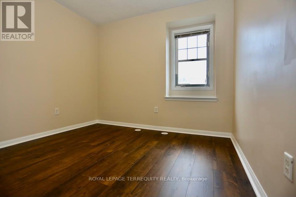 8834 Sheppard Avenue E Property Photo 23