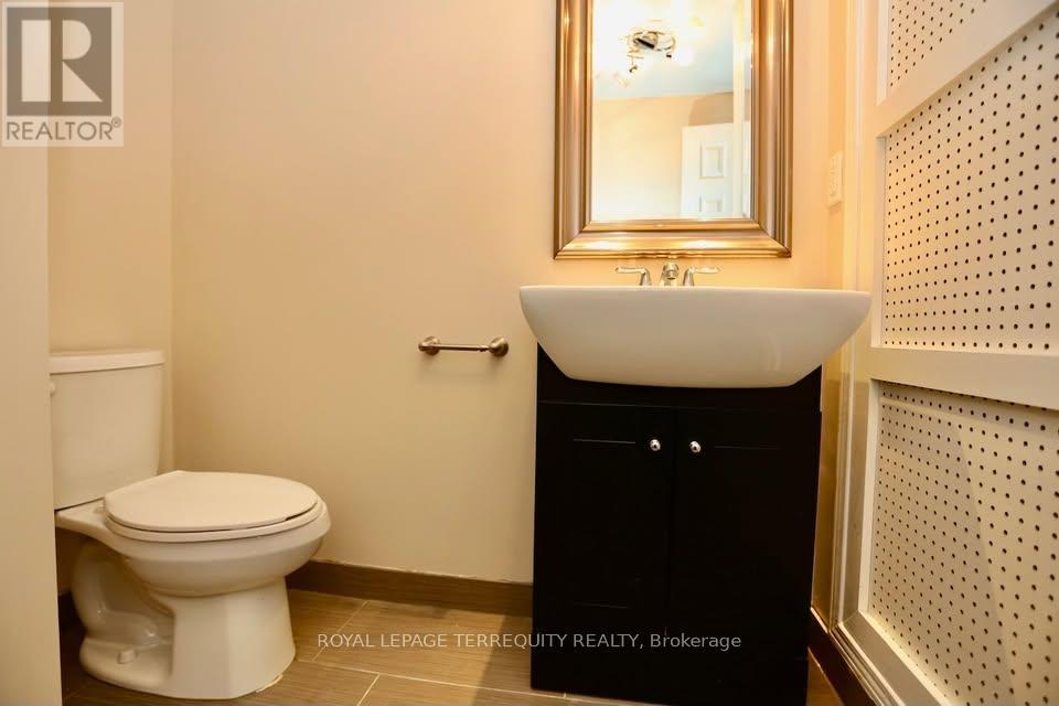 8834 Sheppard Avenue E Property Photo 26
