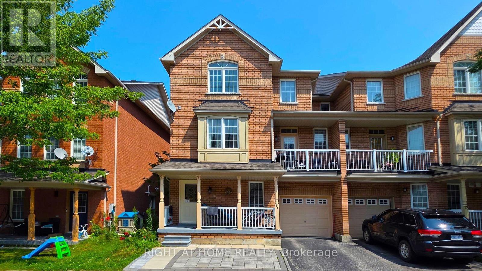 11 POTTLE LANE Property Photo 1