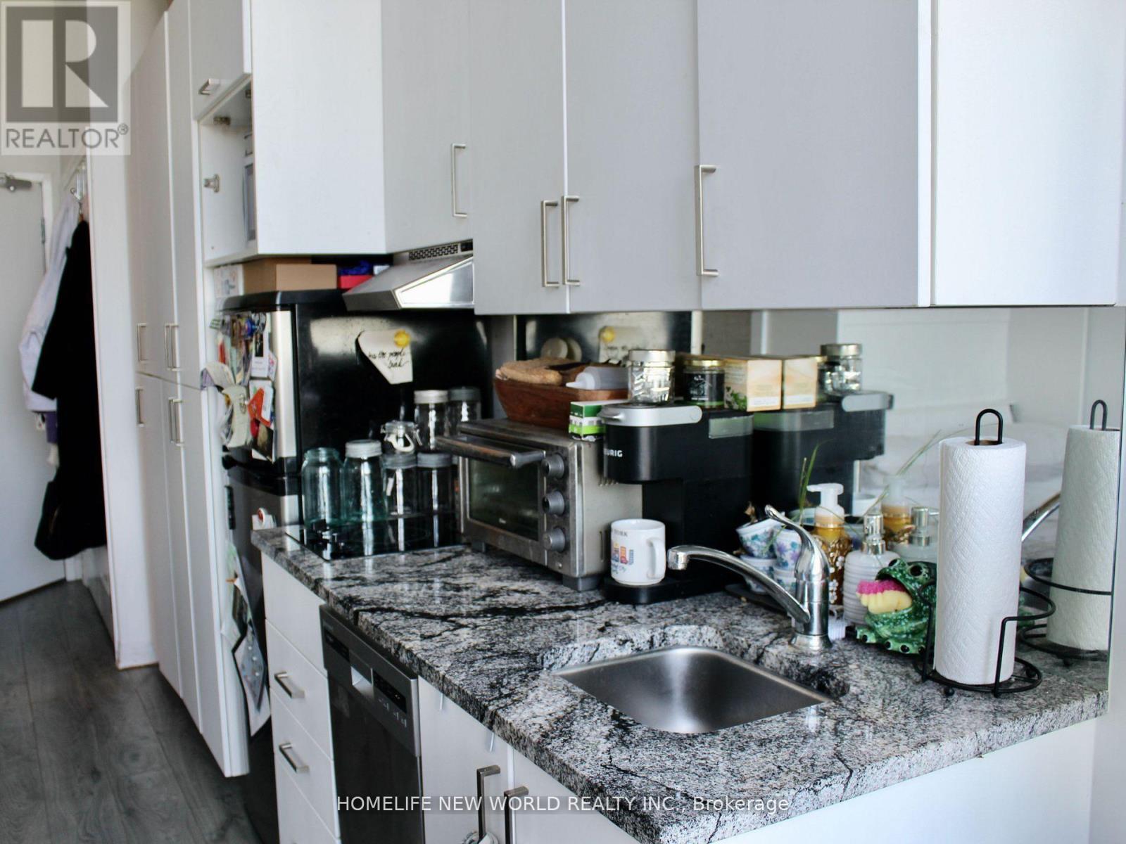 839 - 1900 Simcoe Street N Property Photo 8