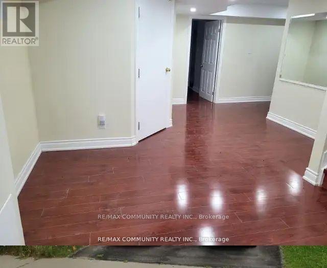 71 Middlecote Drive Property Photo 2