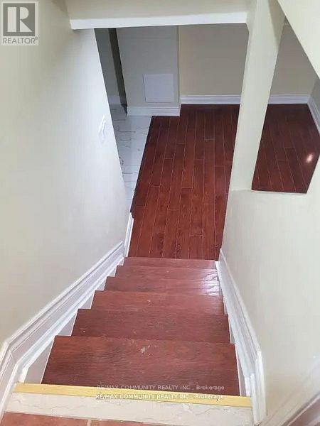 71 Middlecote Drive Property Photo 3