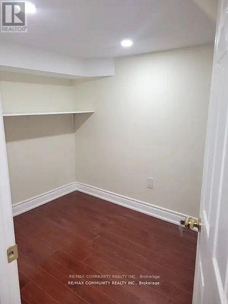 71 Middlecote Drive Property Photo 8