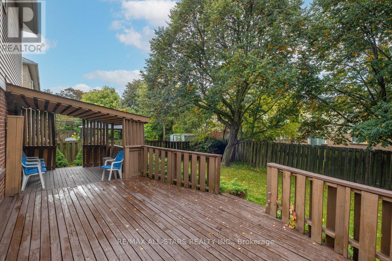 10 Colette Drive Property Photo 7