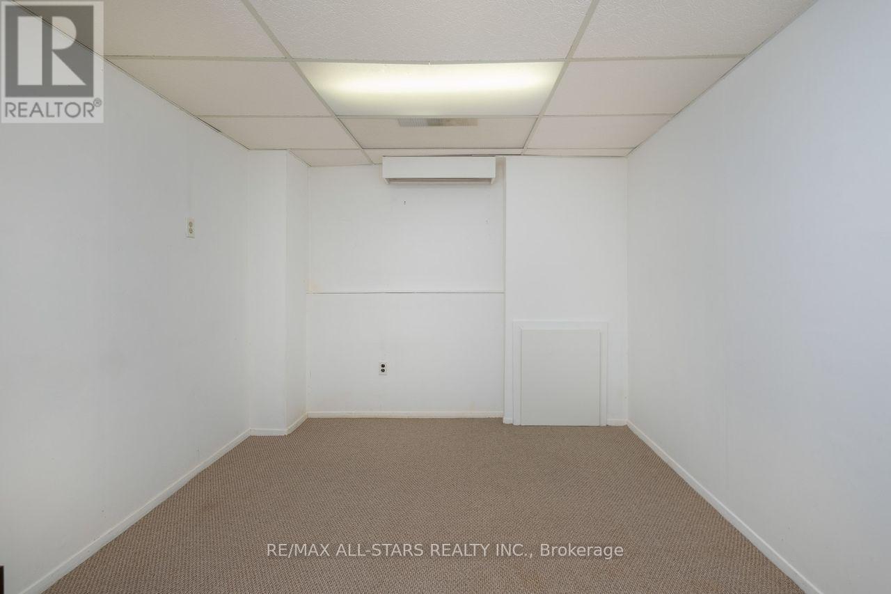 10 Colette Drive Property Photo 14