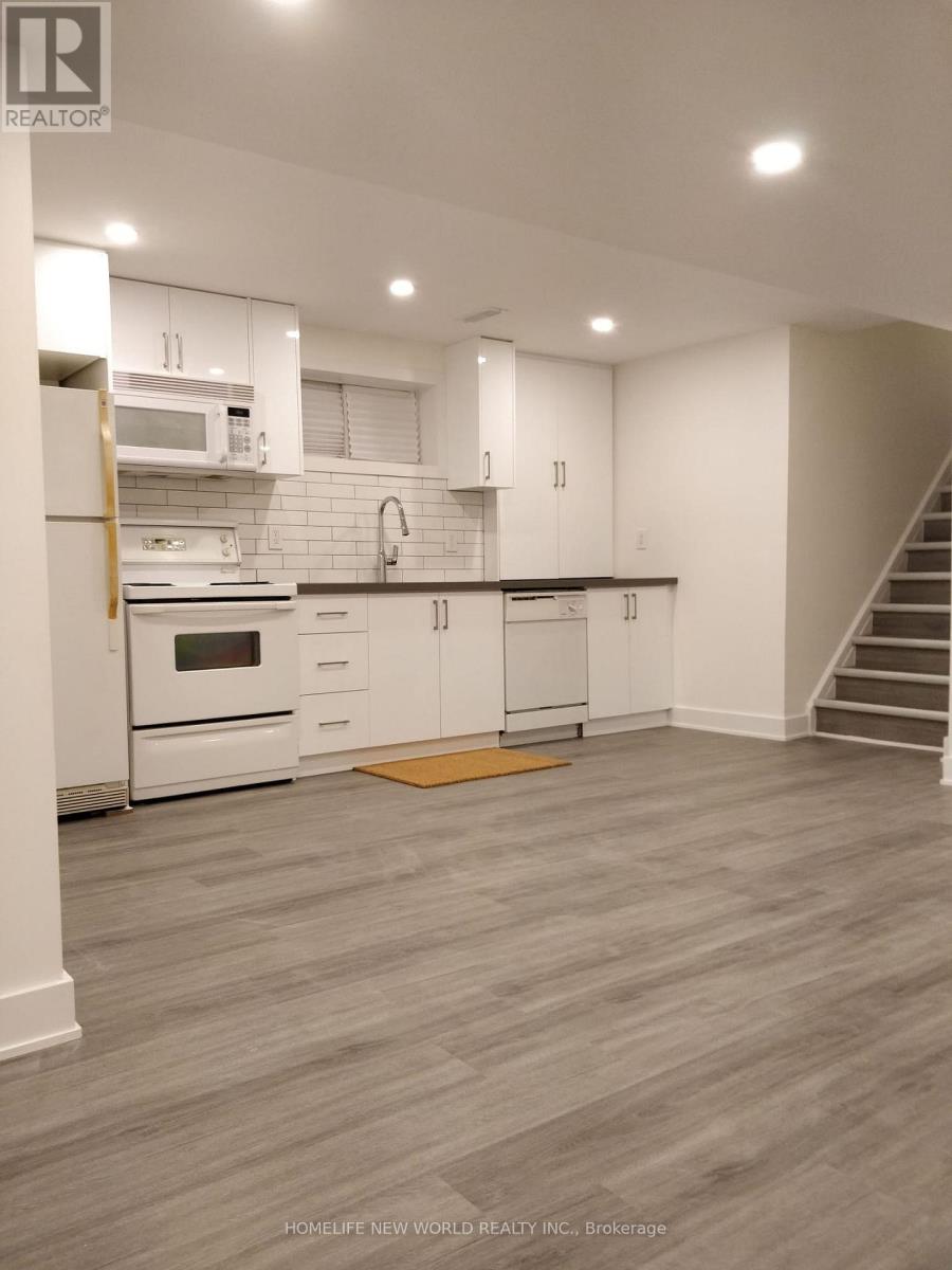 Lower - 1185 Woodbine Avenue Property Photo 2