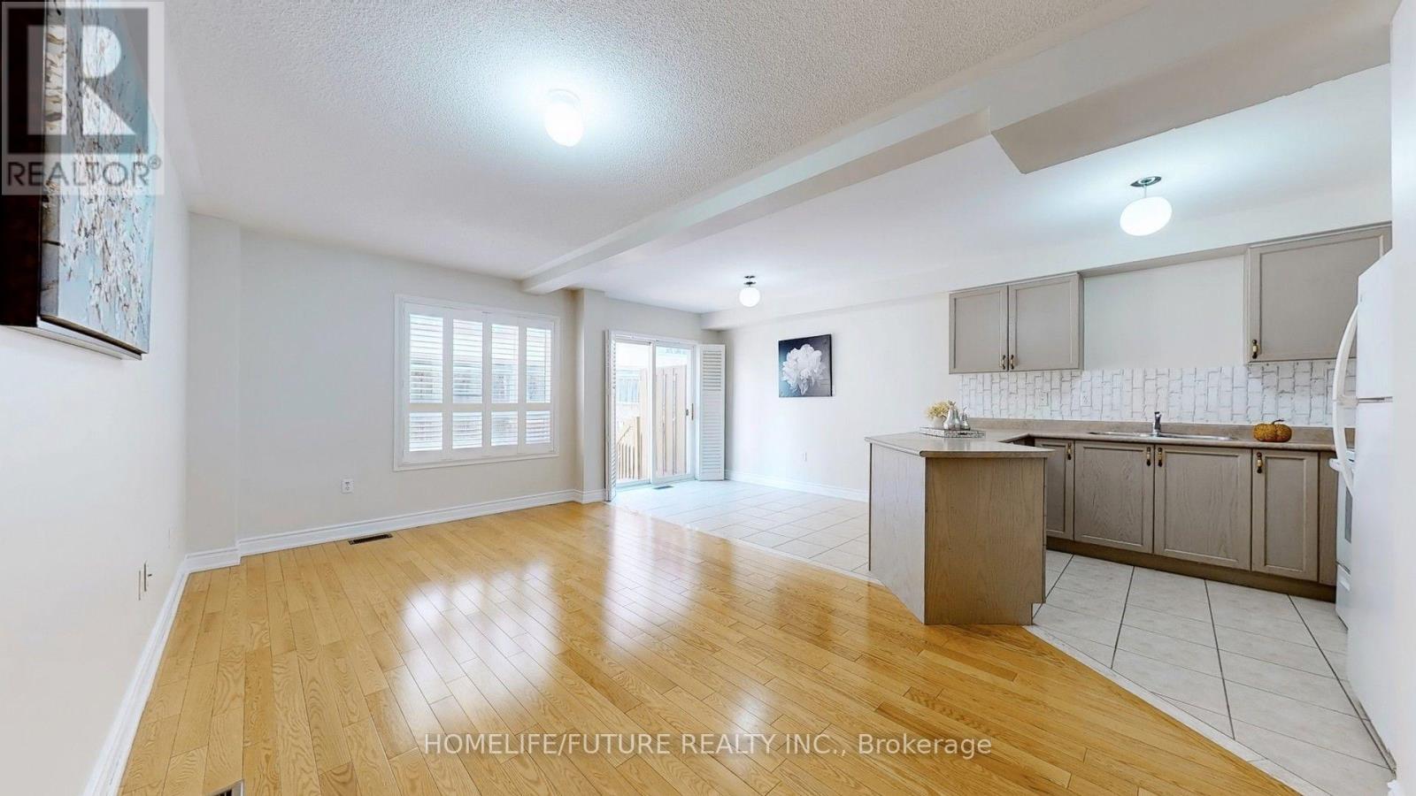 47 - 435 Middlefield Road Property Photo 4