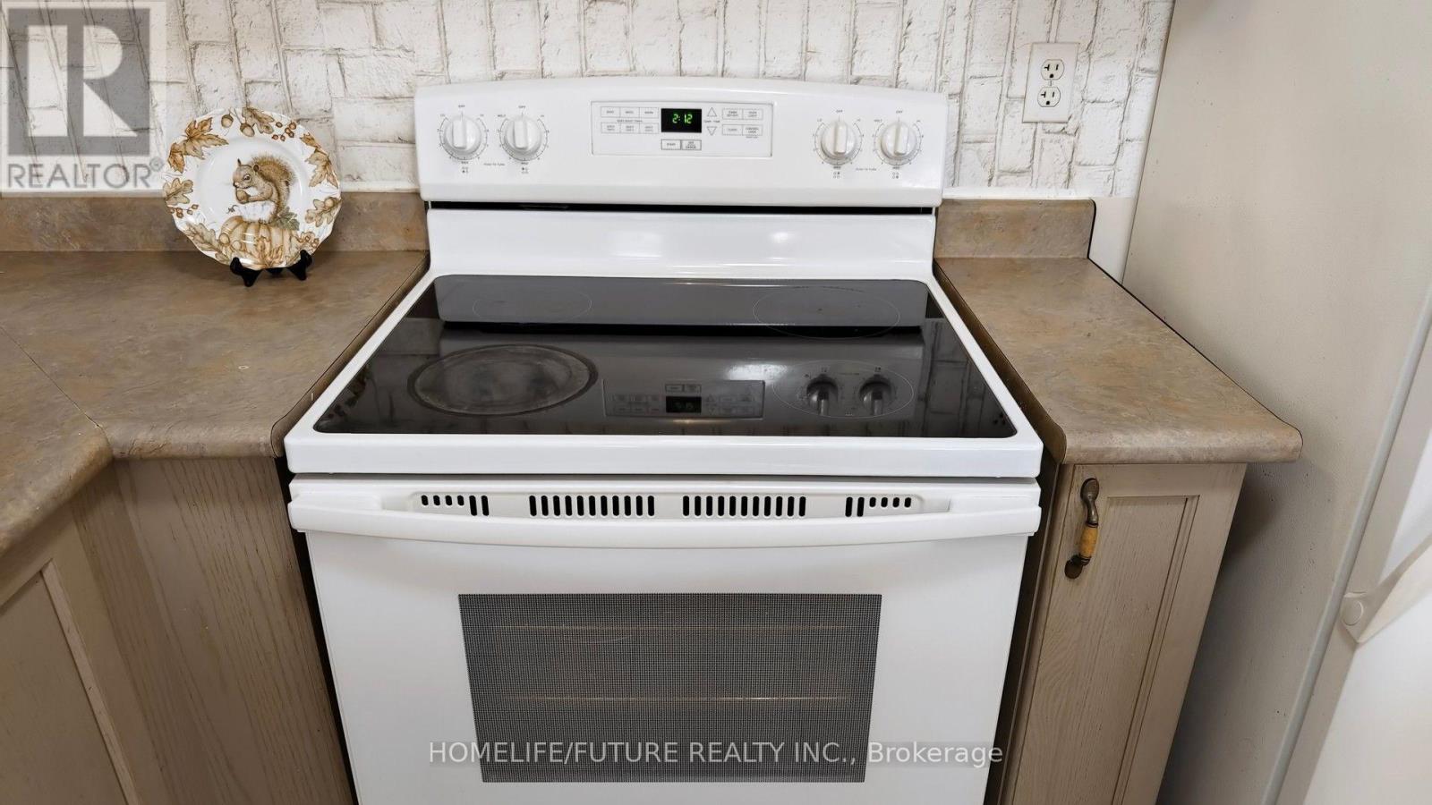 47 - 435 Middlefield Road Property Photo 10
