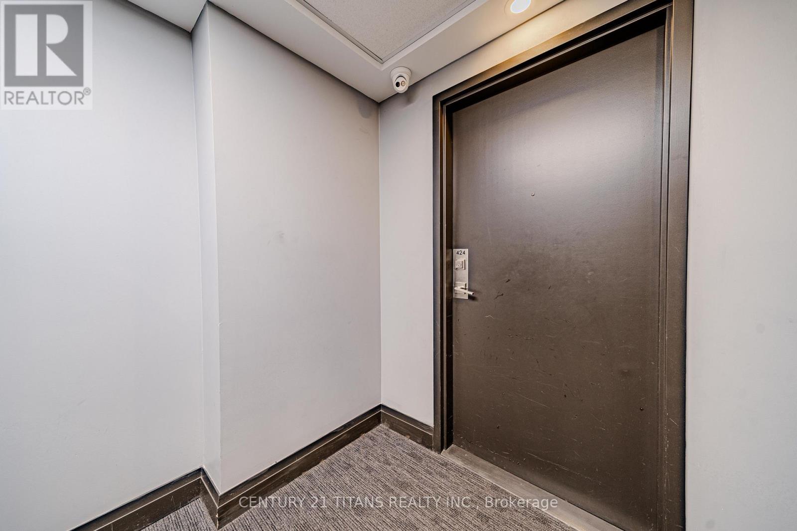 424 - 1 Falaise Road Property Photo 6