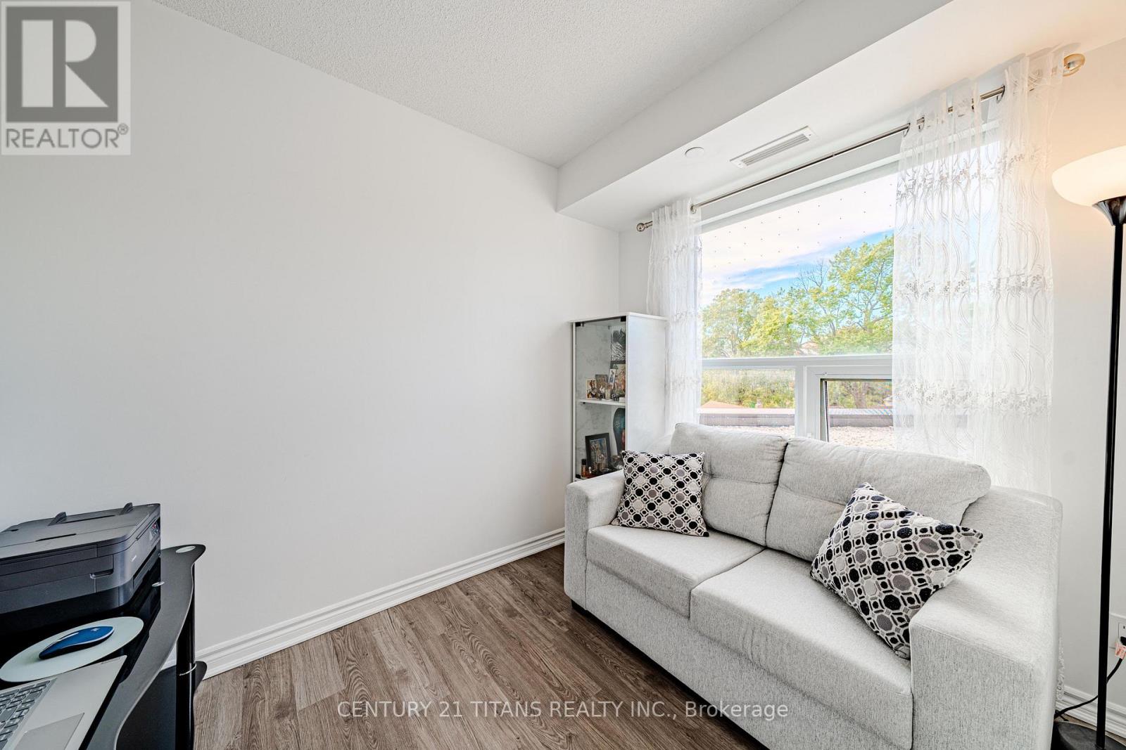 424 - 1 Falaise Road Property Photo 24