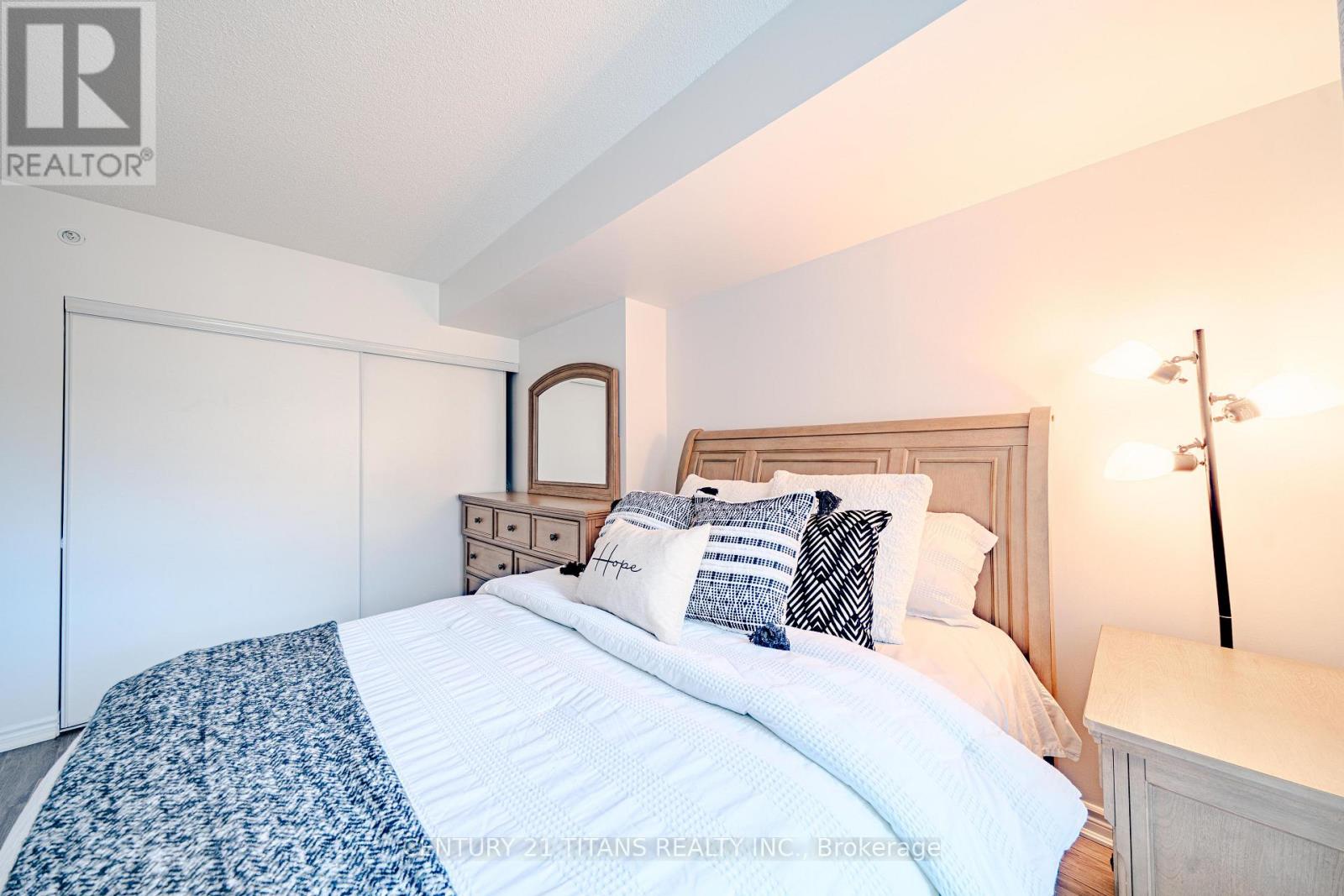 424 - 1 Falaise Road Property Photo 29