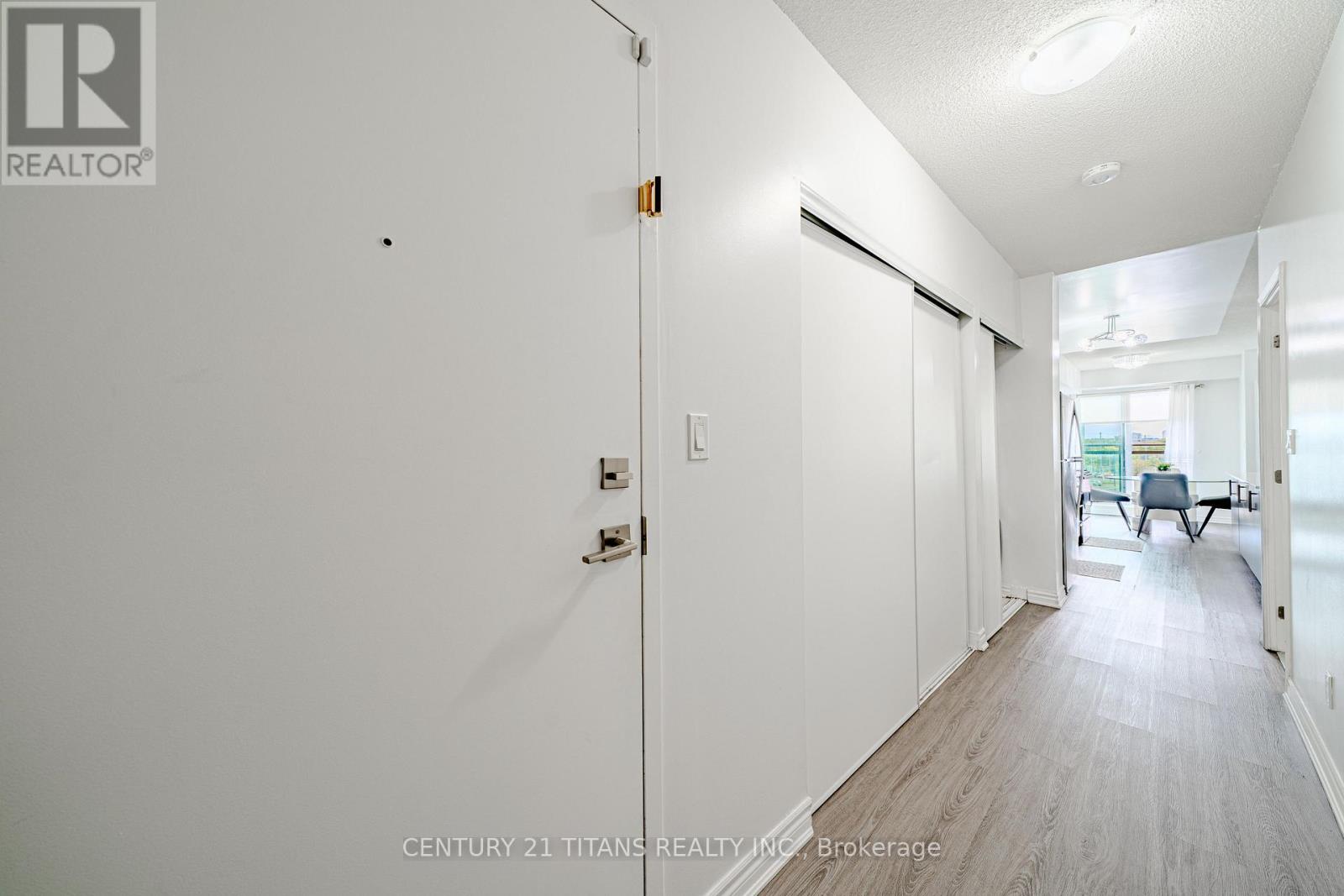 424 - 1 Falaise Road Property Photo 45