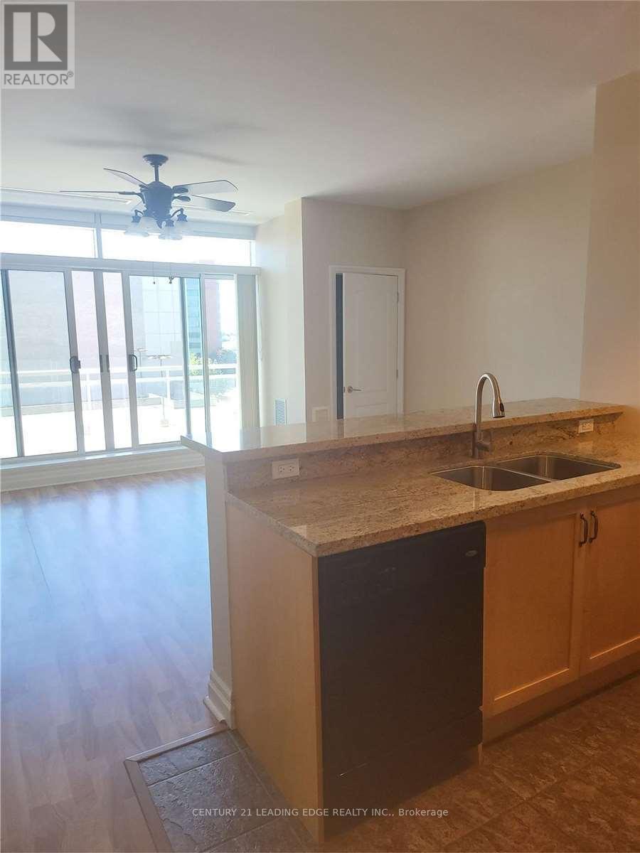 609 - 44 Bond Street W Property Photo 5