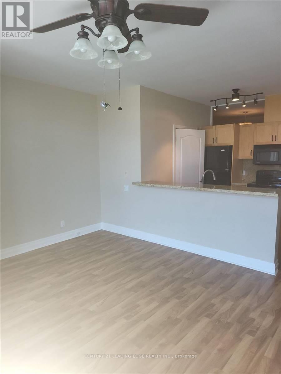 609 - 44 Bond Street W Property Photo 6
