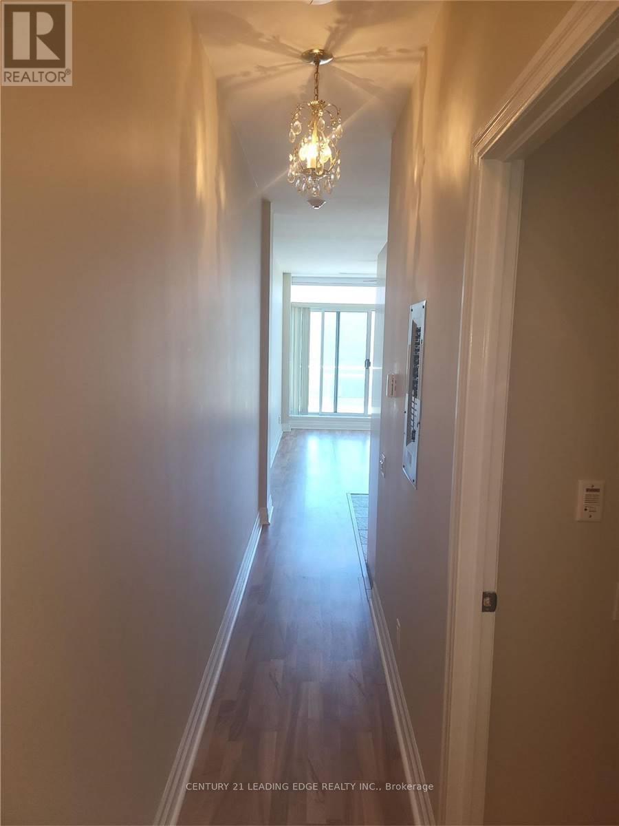 609 - 44 Bond Street W Property Photo 9
