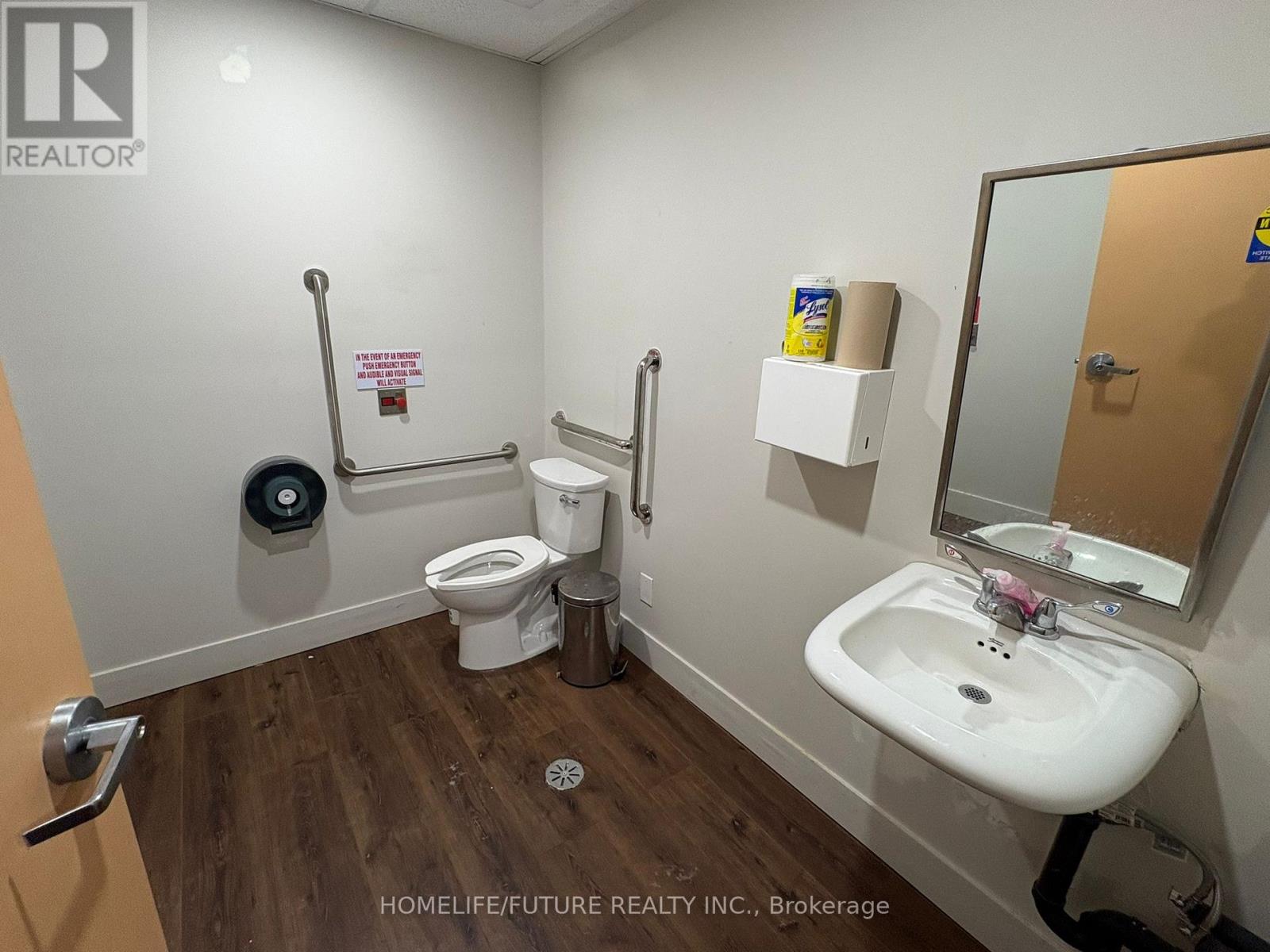 296 - 284-296 Markham Road Property Photo 19