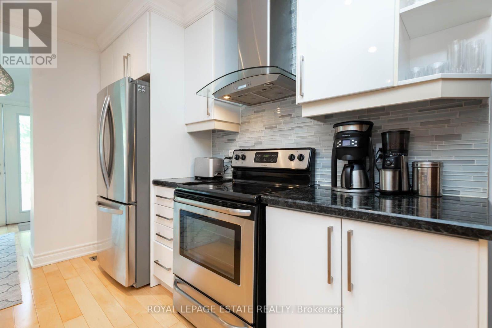 48 Bloomfield Avenue Property Photo 14
