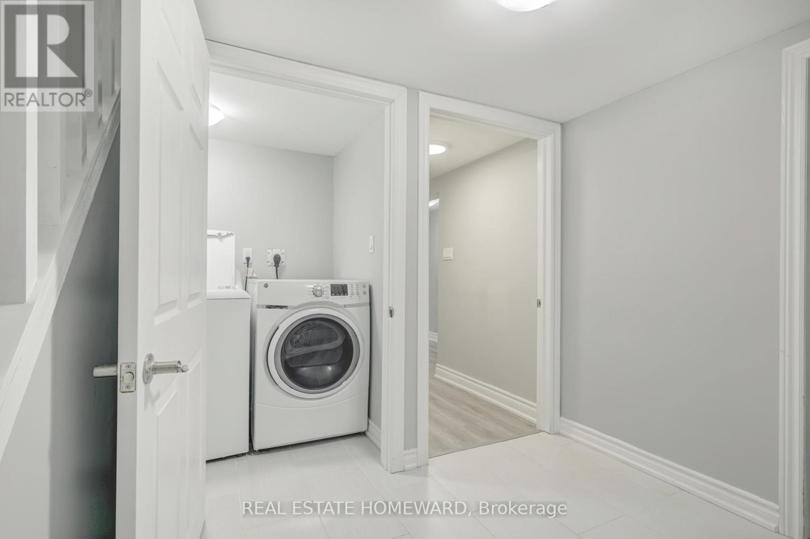 4 Moorecroft Crescent Property Photo 14