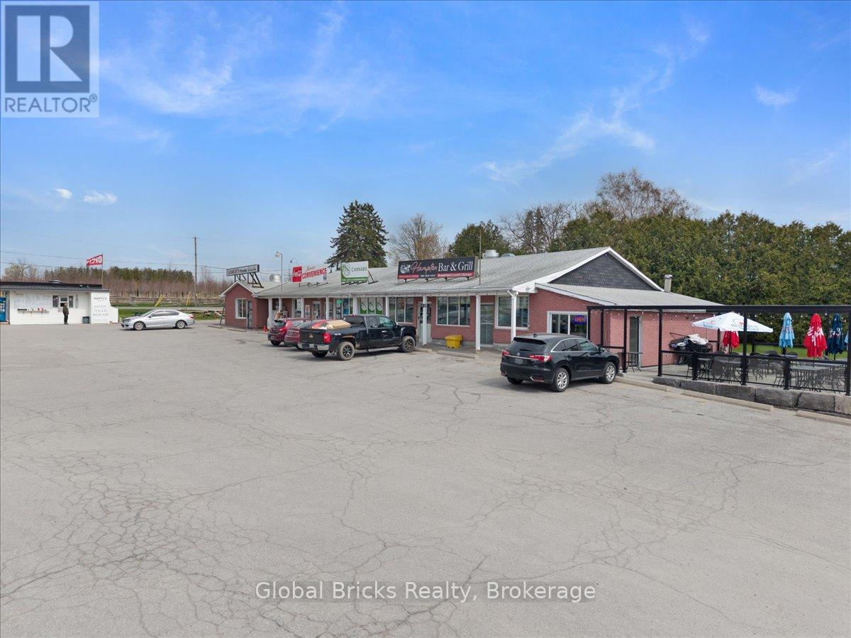 2363 Taunton Road Property Photo 4