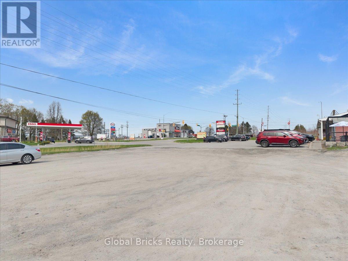 2363 Taunton Road Property Photo 14