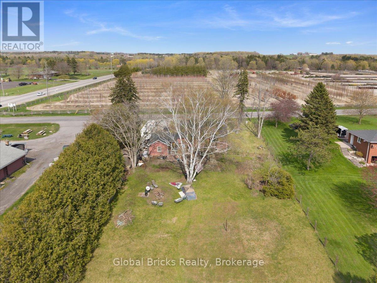 2363 Taunton Road Property Photo 21