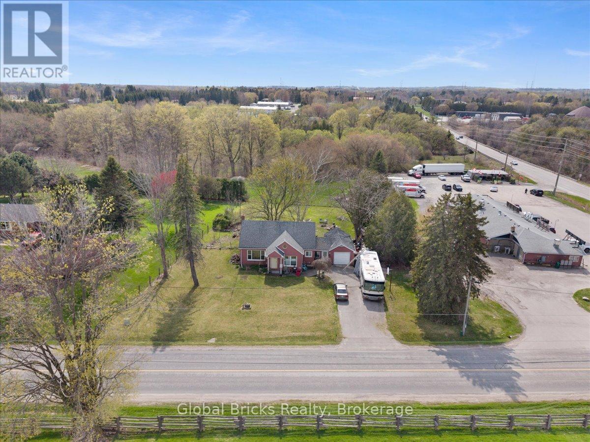 2363 Taunton Road Property Photo 22