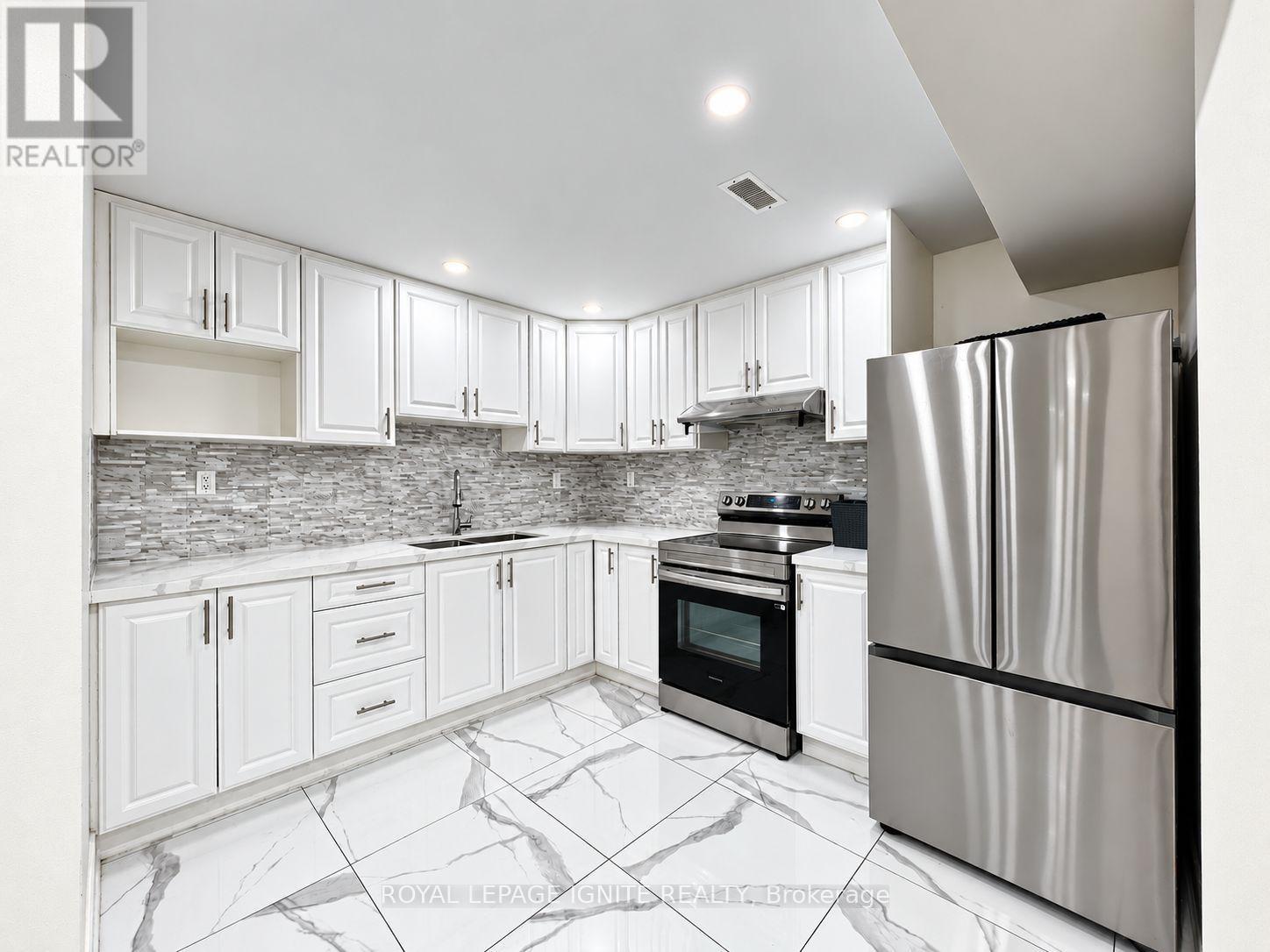 7 Aquilina Court Property Photo 16