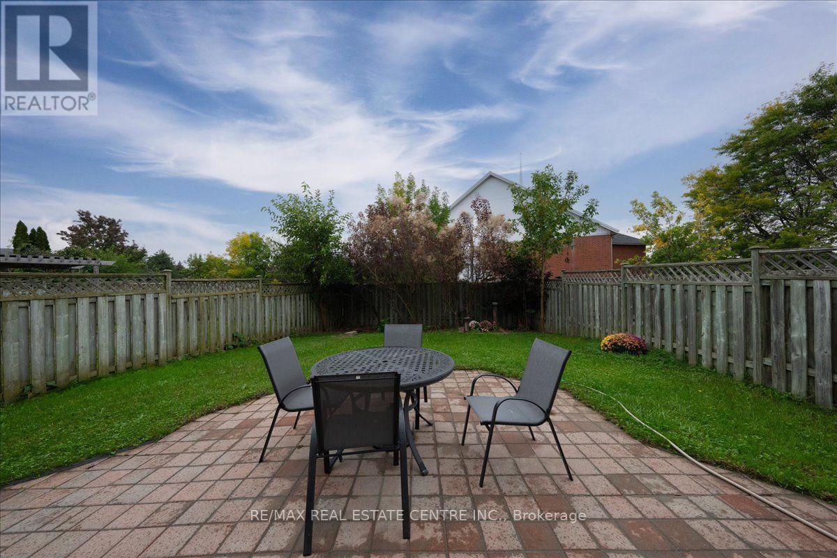 257 Wright Crescent Property Photo 48