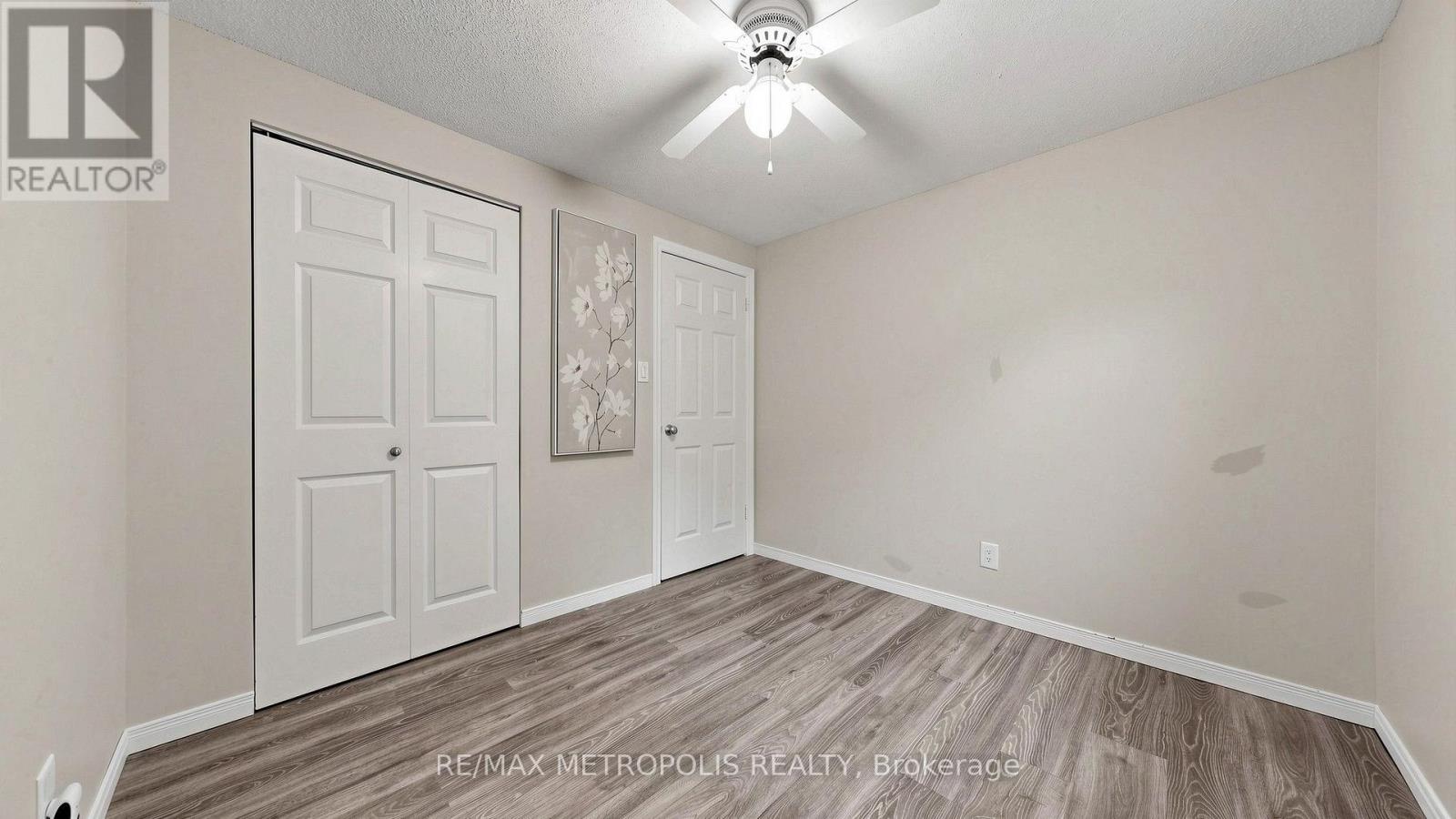892 Gentry Crescent Property Photo 27